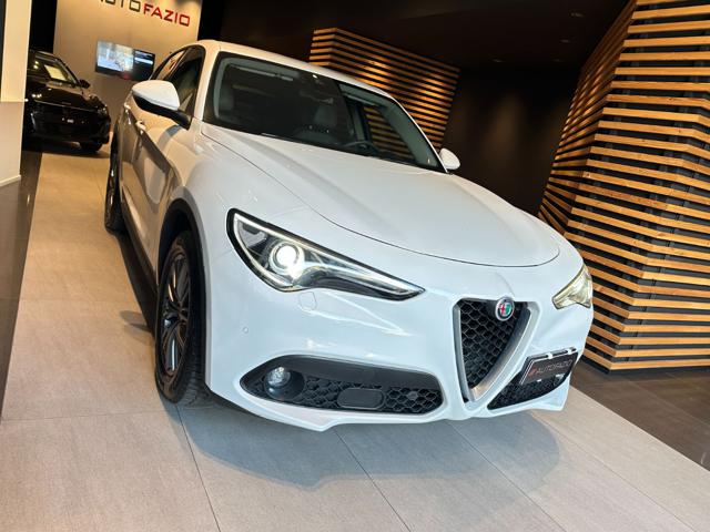 ALFA ROMEO Stelvio usata, con Autoradio