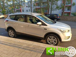 FORD Kuga usata, con Luci diurne