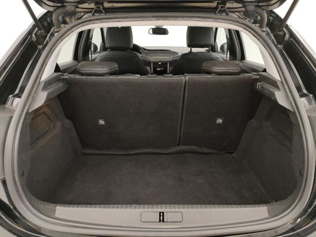 OPEL Corsa usata, con Sedile posteriore sdoppiato