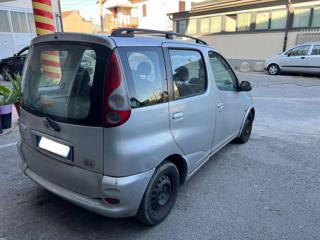 TOYOTA Yaris usata, con Fendinebbia