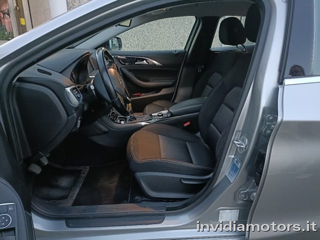 INFINITI Q30 usata, con Boardcomputer