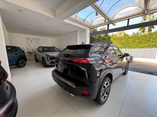 PEUGEOT 2008 usata, con Sensori di parcheggio posteriori