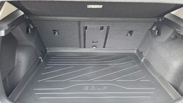 VOLKSWAGEN Golf usata, con Controllo automatico clima