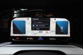 VOLKSWAGEN Golf usata, con Hill holder