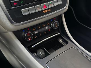 MERCEDES-BENZ GLA 180 usata, con Sistema di navigazione