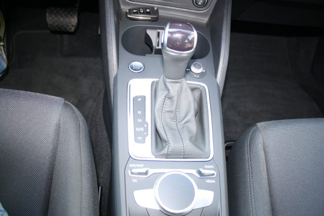 AUDI Q2 usata, con Autoradio digitale