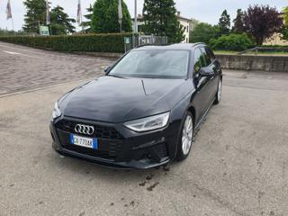 AUDI A4 Avant 40 TDI quattro S tronic S line edition