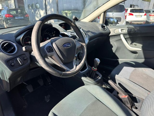 FORD Fiesta usata, con Controllo automatico clima