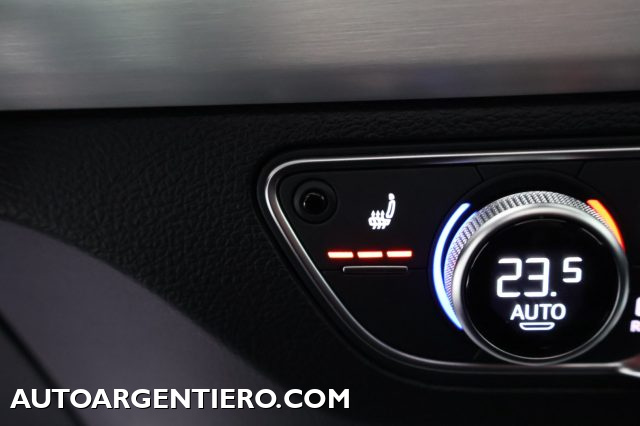 AUDI Q5 usata, con Volante in pelle