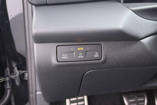 VOLKSWAGEN T-Roc usata, con Controllo automatico clima