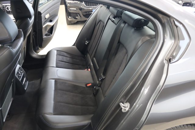 BMW 330 usata, con Fendinebbia