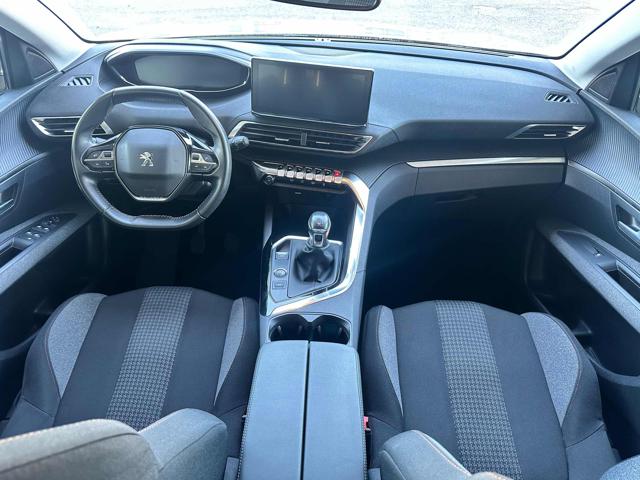PEUGEOT 3008 usata, con Park Distance Control