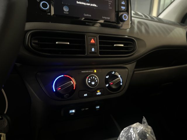 HYUNDAI i10 usata, con Luci diurne