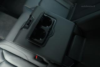 AUDI Q8 usata, con Sensori di parcheggio anteriori