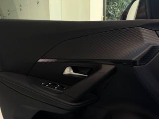 PEUGEOT 2008 usata, con Specchietti laterali elettrici