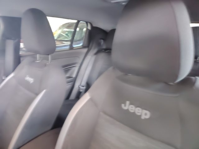 JEEP Avenger usata, con Autoradio digitale