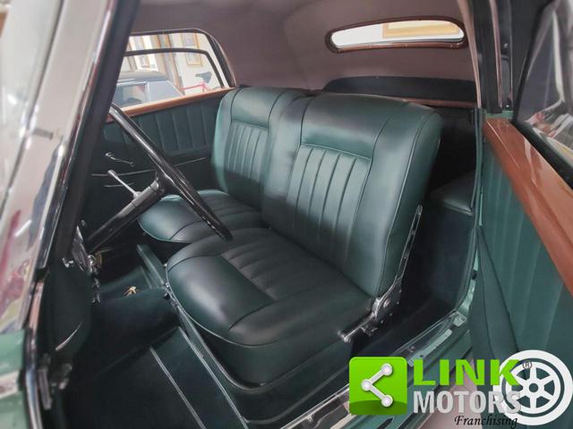 MERCEDES-BENZ 220 usata 6