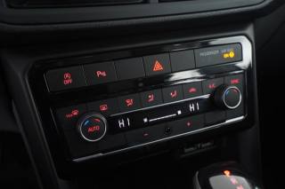 VOLKSWAGEN T-Cross usata 16