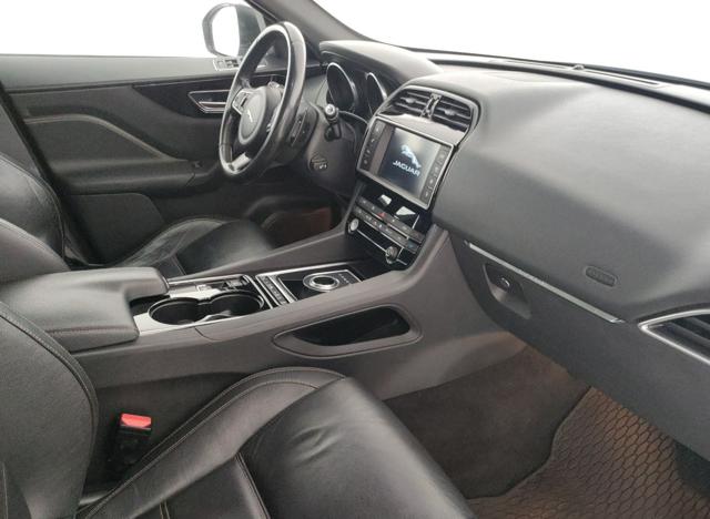 JAGUAR F-Pace usata, con Luci diurne LED