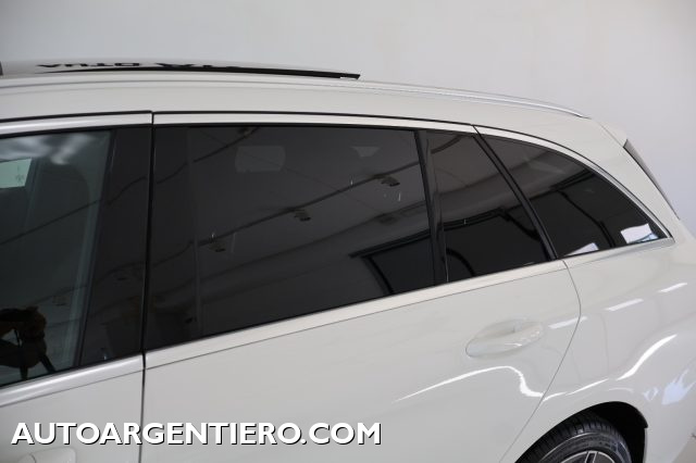MERCEDES-BENZ C 220 usata, con Sensori di parcheggio anteriori