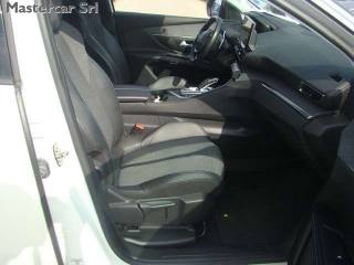 PEUGEOT 5008 usata, con Park Distance Control