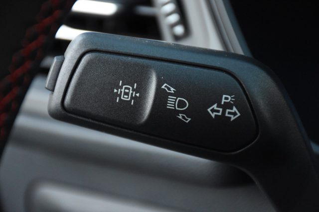FORD Kuga usata, con Controllo elettronico della corsia