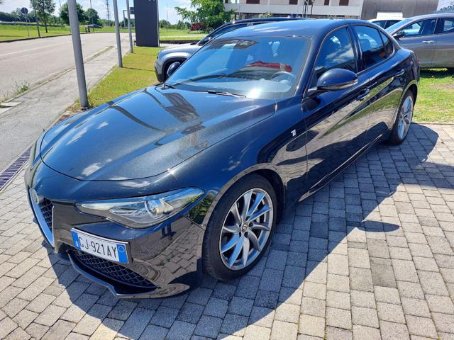 ALFA ROMEO Giulia usata, con Autoradio