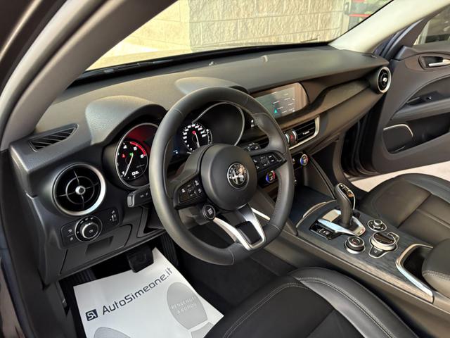 ALFA ROMEO Stelvio usata, con Controllo automatico clima
