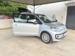 VOLKSWAGEN up! usata, con Fendinebbia
