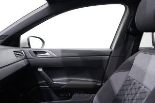 VOLKSWAGEN Taigo usata, con Touch screen