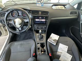VOLKSWAGEN Golf usata, con Park Distance Control