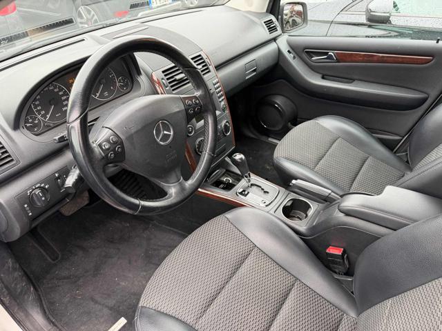 MERCEDES-BENZ A 180 usata, con Autoradio