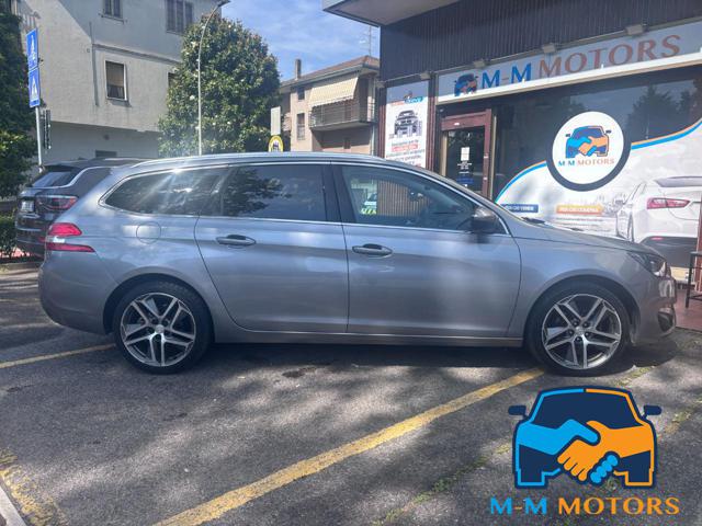PEUGEOT 308 usata, con Cerchi in lega