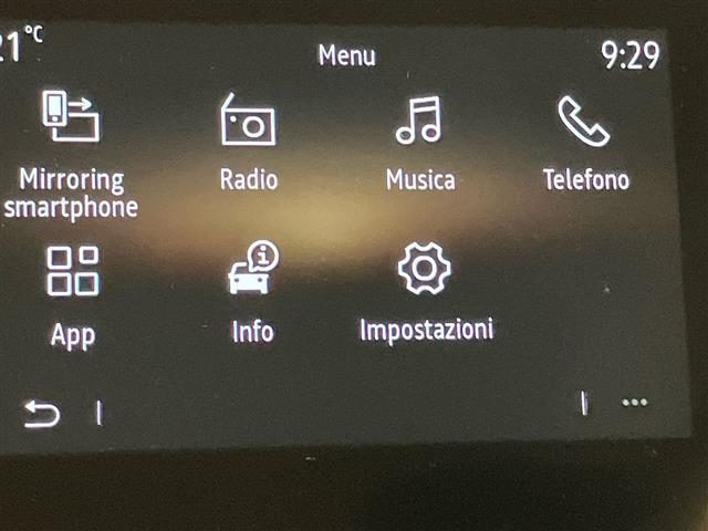 RENAULT ZOE usata, con Hill holder