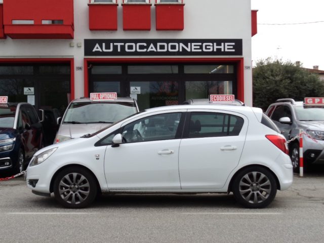 OPEL Corsa usata, con Autoradio
