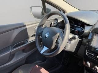 RENAULT Clio usata, con Specchietti laterali elettrici