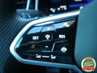 VOLKSWAGEN T-Roc usata, con Autoradio digitale
