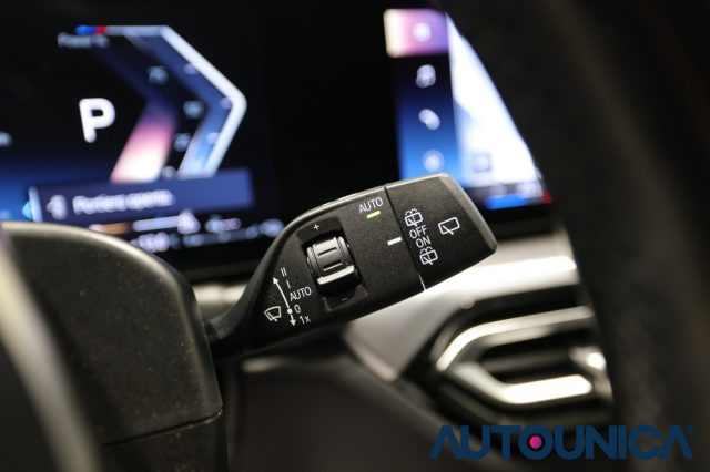 BMW 320 usata, con Touch screen