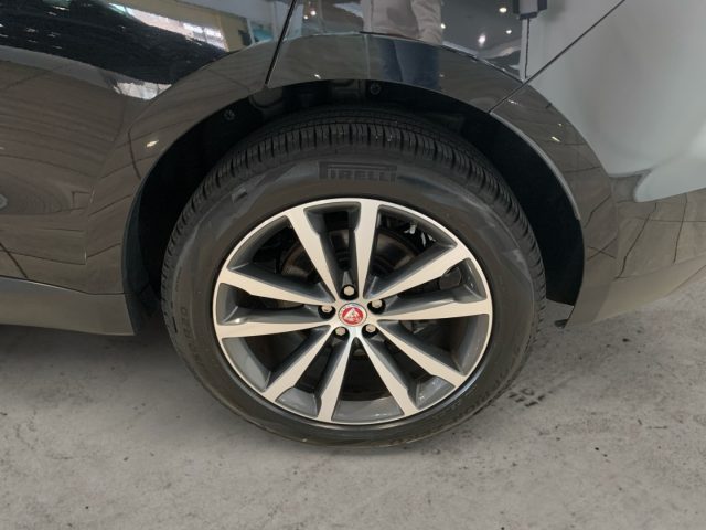 JAGUAR F-Pace usata, con Boardcomputer