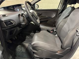 LANCIA Ypsilon usata, con Climatizzatore