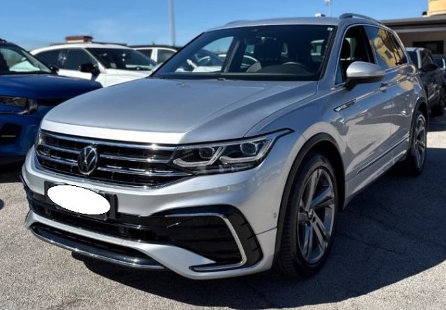 VOLKSWAGEN Tiguan usata, con Airbag
