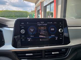 VOLKSWAGEN T-Roc usata 70