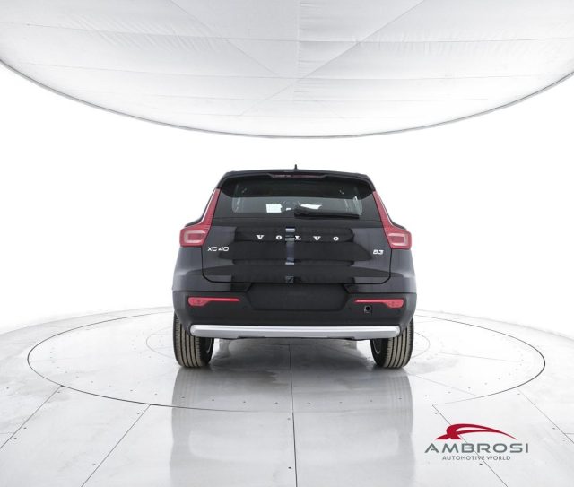 VOLVO XC40 usata 5