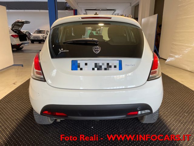 LANCIA Ypsilon usata, con Controllo trazione