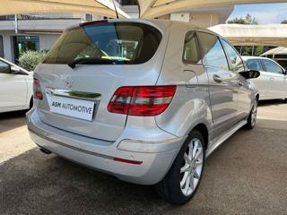 MERCEDES-BENZ B 180 usata, con Autoradio
