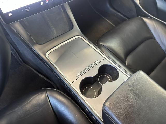 TESLA Model 3 usata, con Servosterzo