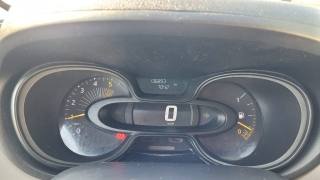RENAULT Trafic usata, con USB