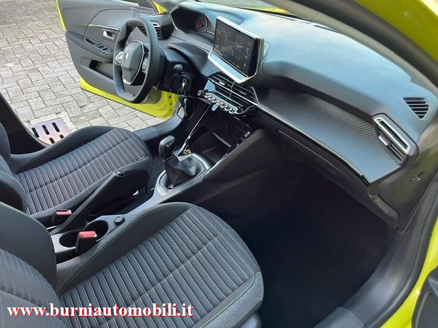 PEUGEOT 208 usata, con USB