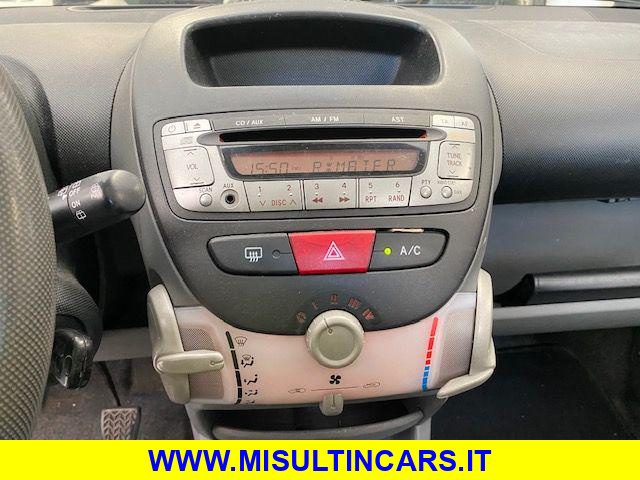 TOYOTA Aygo usata 13