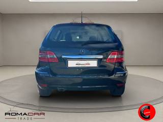MERCEDES-BENZ B 180 usata, con Cerchi in lega